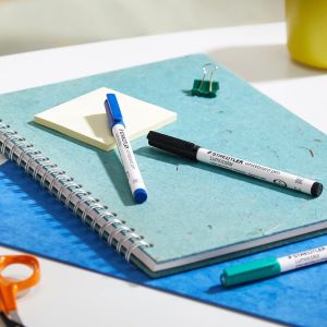 Assortiment de 4 marqueurs pour tableau blanc Lumocolor 301 Staedtler