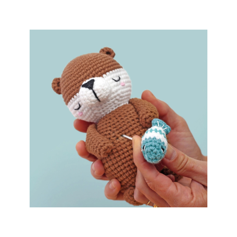 Kit crochet Amigurumi Graine Créative - Loutre musicale