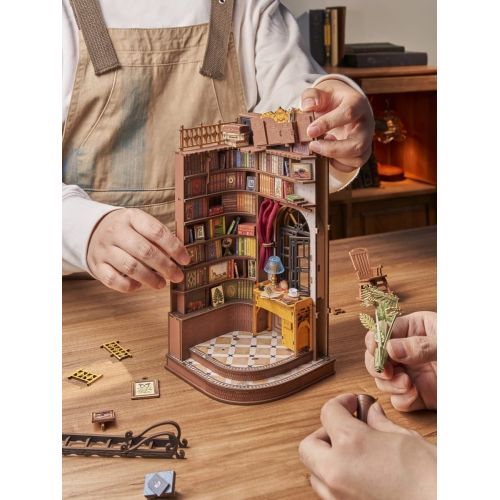 Silent Corner Study - Rolife