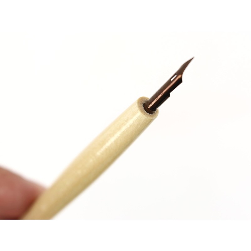 porte-plume en bois