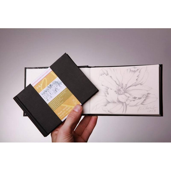 Carnet de croquis Hahnemühle tenant dans la poche pour crayons et fusains.  - Creastore