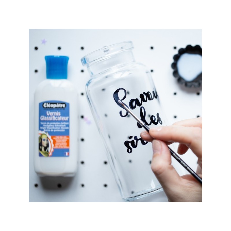 Vernis glassificateur pour le verre
