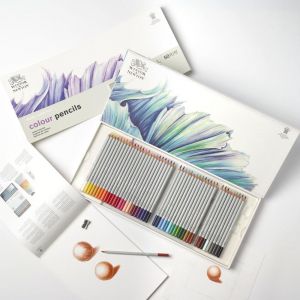 contenu boîte de 48 crayons de couleur + accessoires - Studio Collection - Winsor & Newton