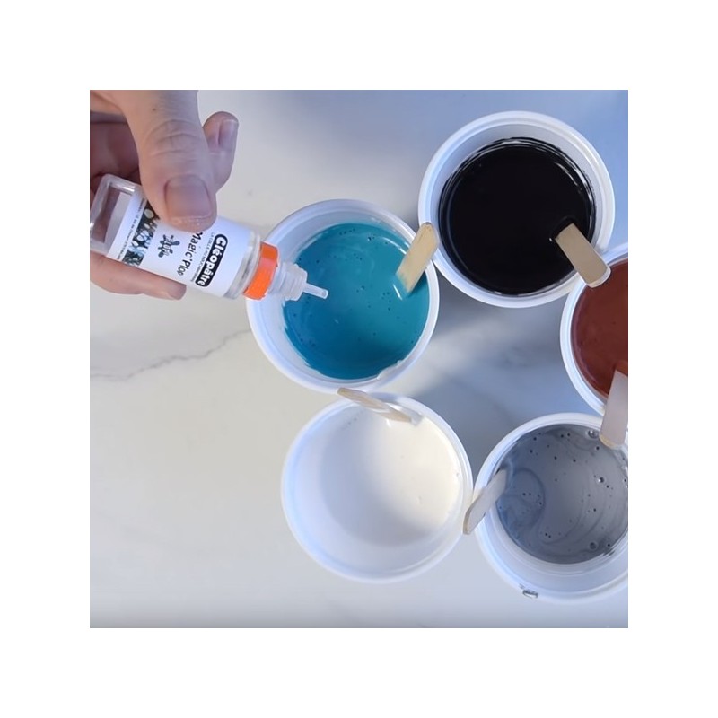 Mélange de l'huile de silicone avec couleurs