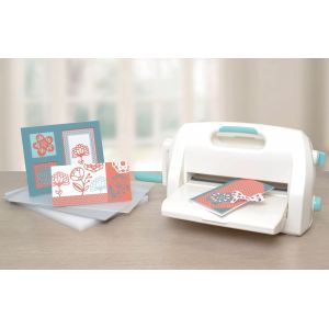 Machine de découpe et d'embossage Happy Cut - projets d'activités manuelles et loisirs créatifs : cartes, customisation textile,
